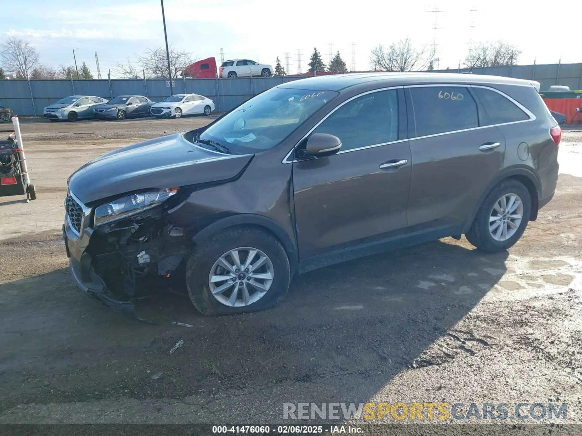 2 Photograph of a damaged car 5XYPG4A30KG532033 KIA SORENTO 2019