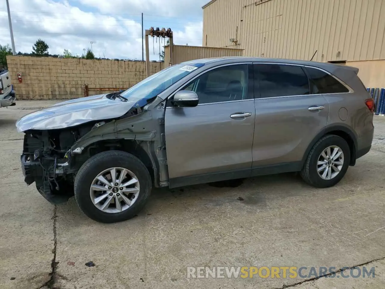 1 Photograph of a damaged car 5XYPG4A30KG552508 KIA SORENTO 2019