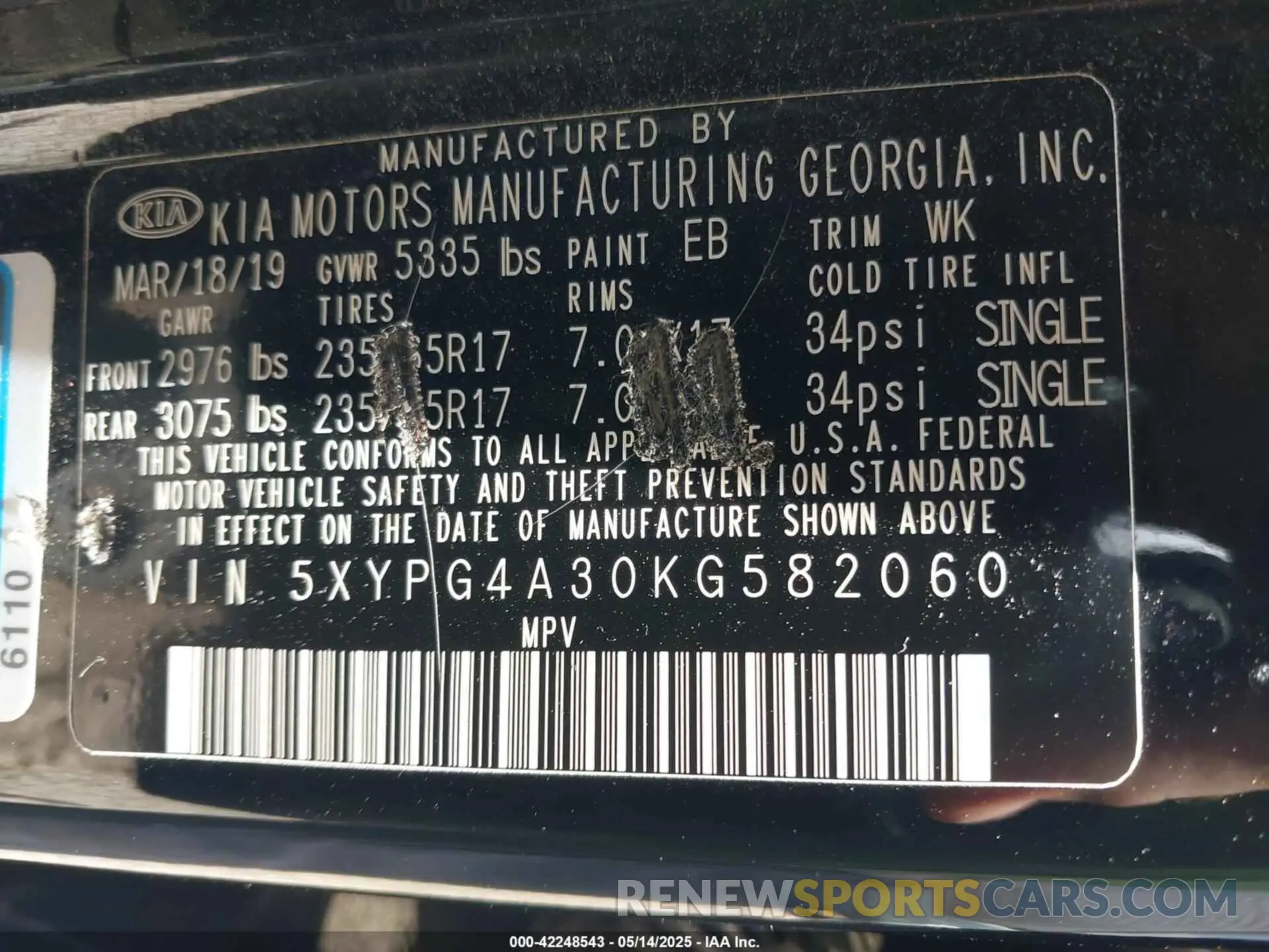9 Photograph of a damaged car 5XYPG4A30KG582060 KIA SORENTO 2019