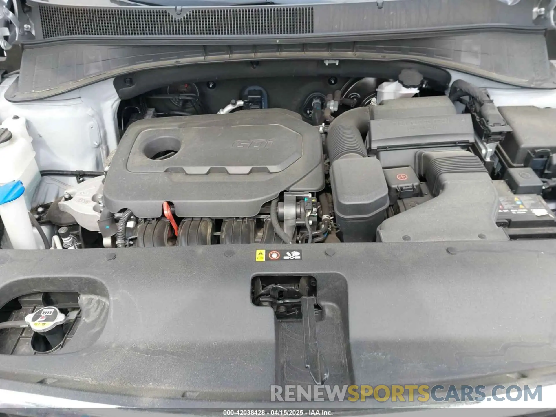 10 Photograph of a damaged car 5XYPG4A30KG592930 KIA SORENTO 2019