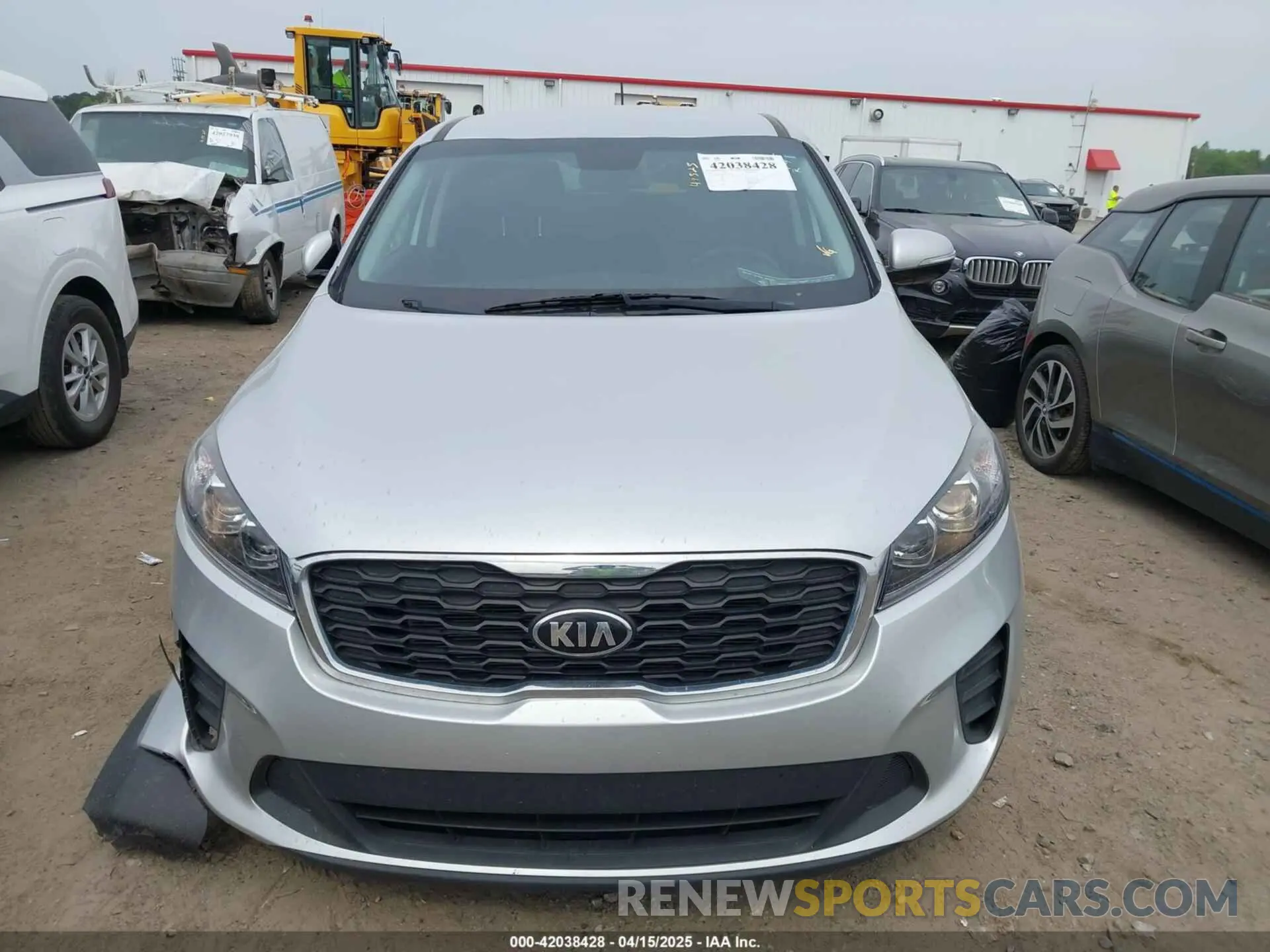 12 Photograph of a damaged car 5XYPG4A30KG592930 KIA SORENTO 2019