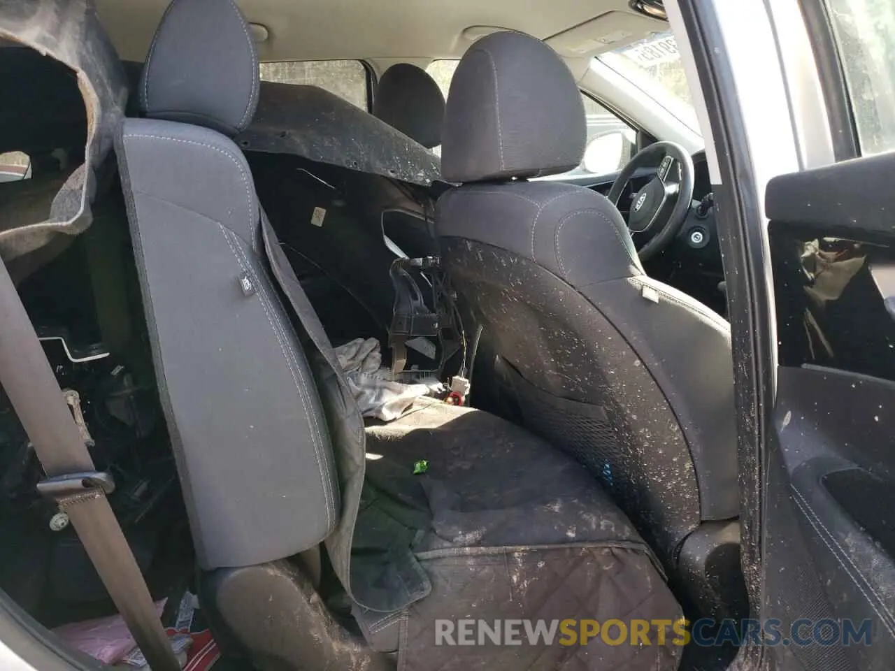 11 Photograph of a damaged car 5XYPG4A31KG465068 KIA SORENTO 2019