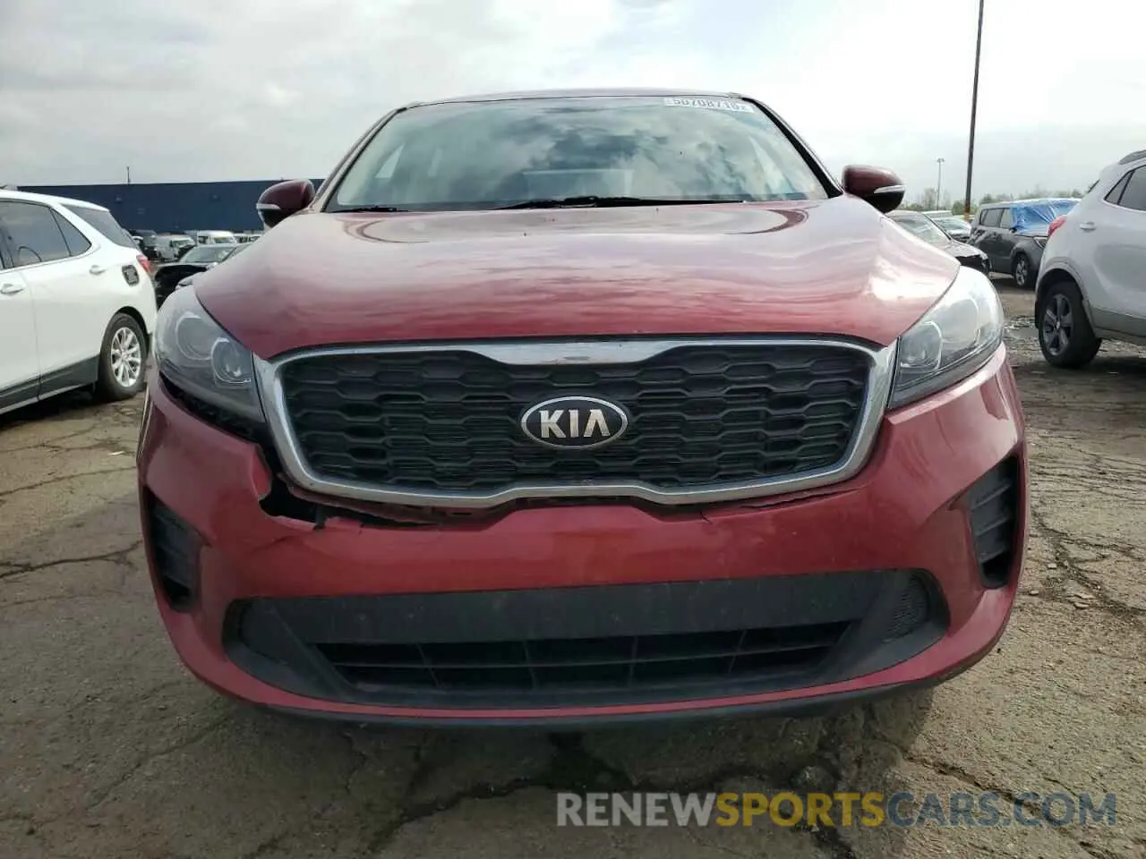 5 Photograph of a damaged car 5XYPG4A31KG498927 KIA SORENTO 2019