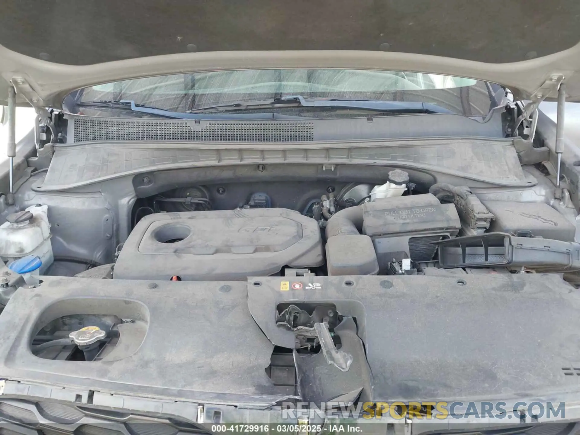 10 Photograph of a damaged car 5XYPG4A31KG543915 KIA SORENTO 2019
