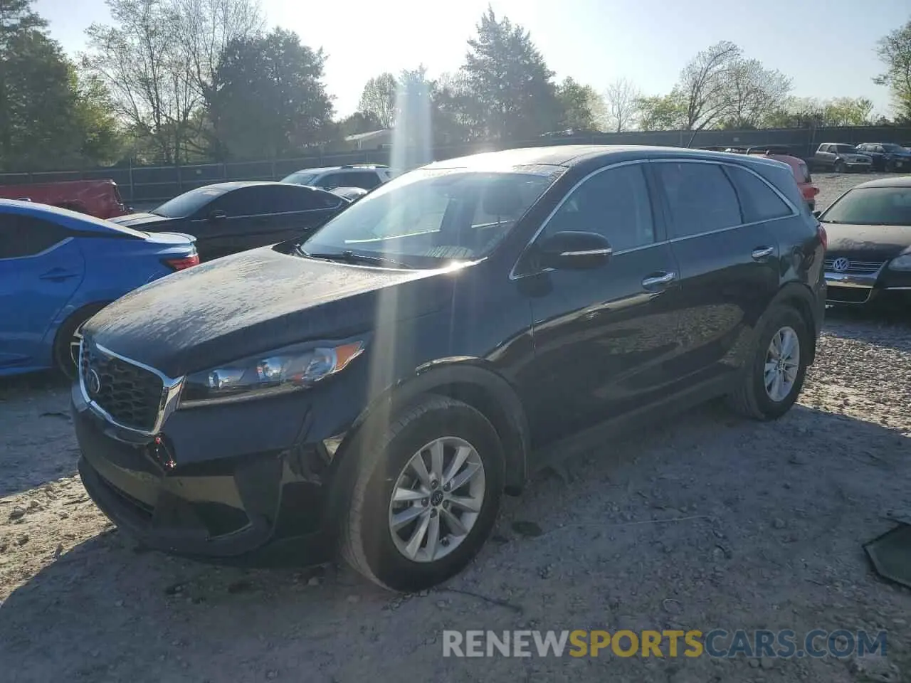 1 Photograph of a damaged car 5XYPG4A31KG585341 KIA SORENTO 2019