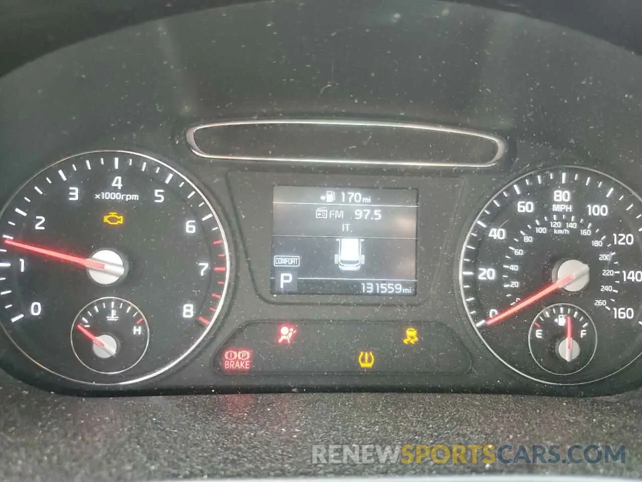 9 Photograph of a damaged car 5XYPG4A31KG586005 KIA SORENTO 2019