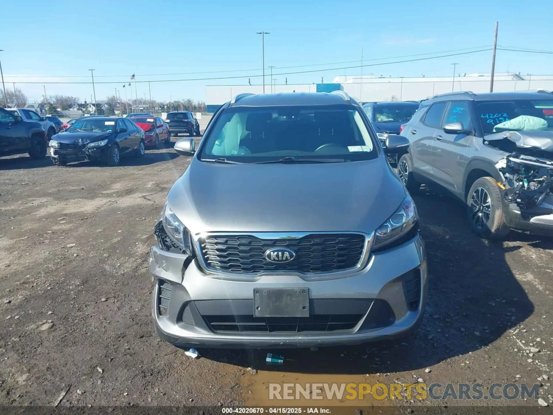 11 Photograph of a damaged car 5XYPG4A32KG436114 KIA SORENTO 2019
