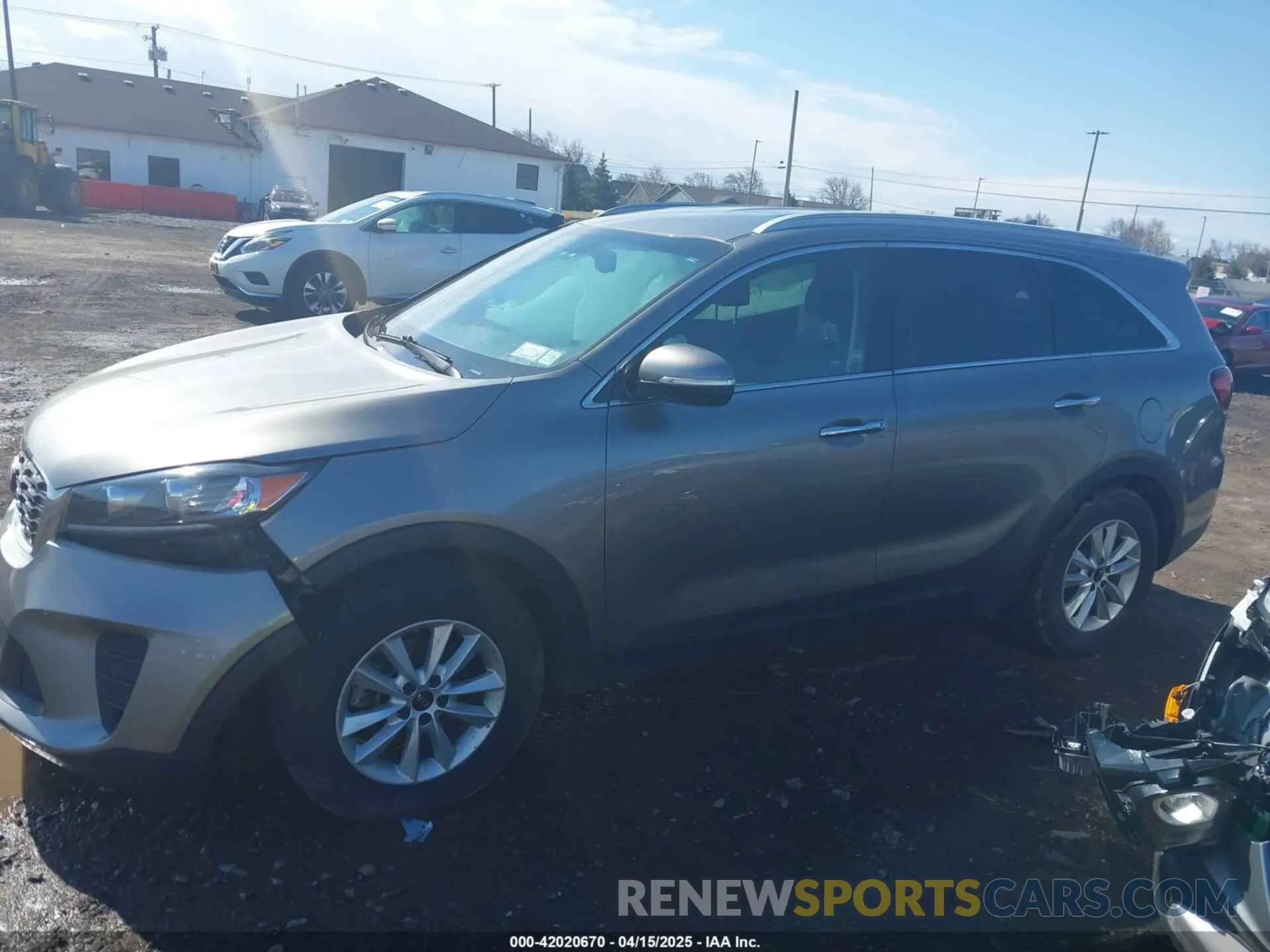 13 Photograph of a damaged car 5XYPG4A32KG436114 KIA SORENTO 2019