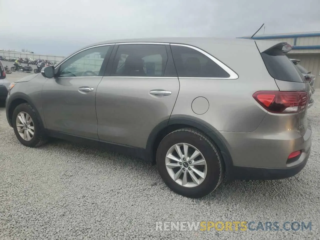 2 Photograph of a damaged car 5XYPG4A32KG436145 KIA SORENTO 2019