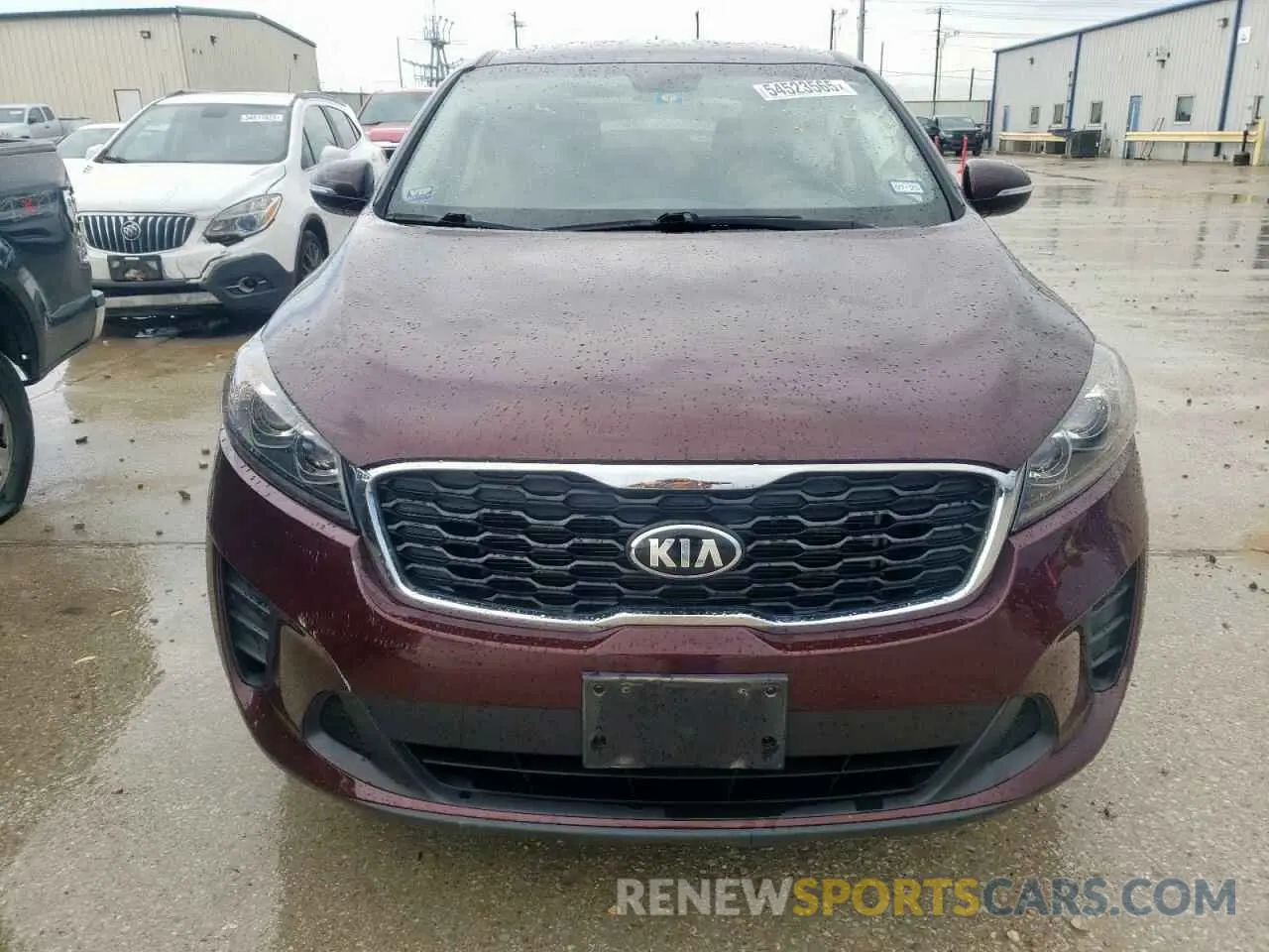 5 Photograph of a damaged car 5XYPG4A32KG476077 KIA SORENTO 2019