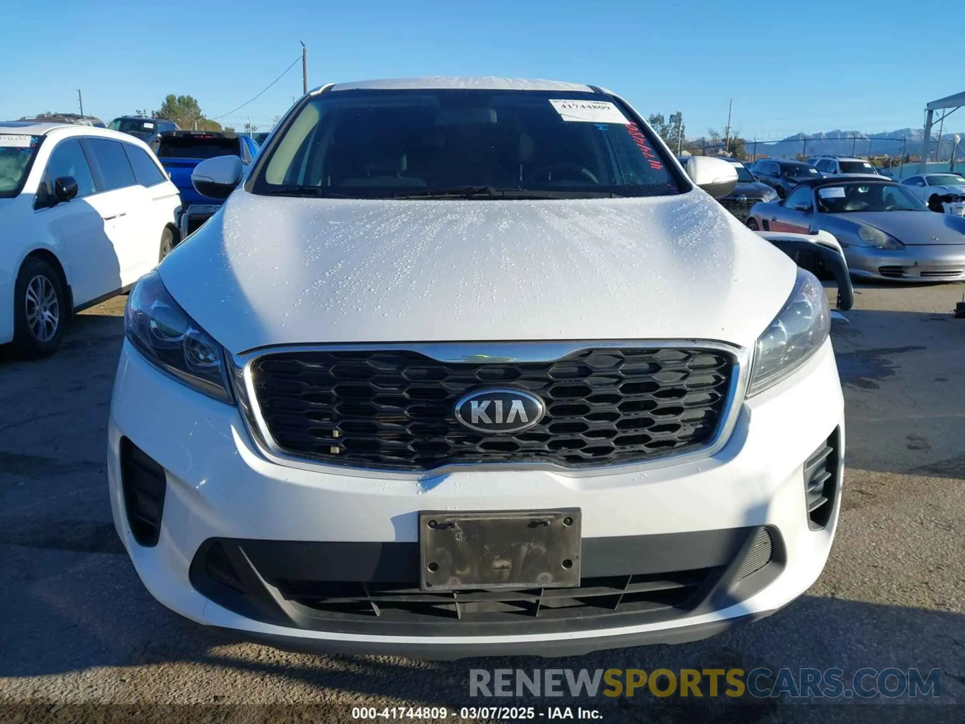 13 Photograph of a damaged car 5XYPG4A32KG503133 KIA SORENTO 2019