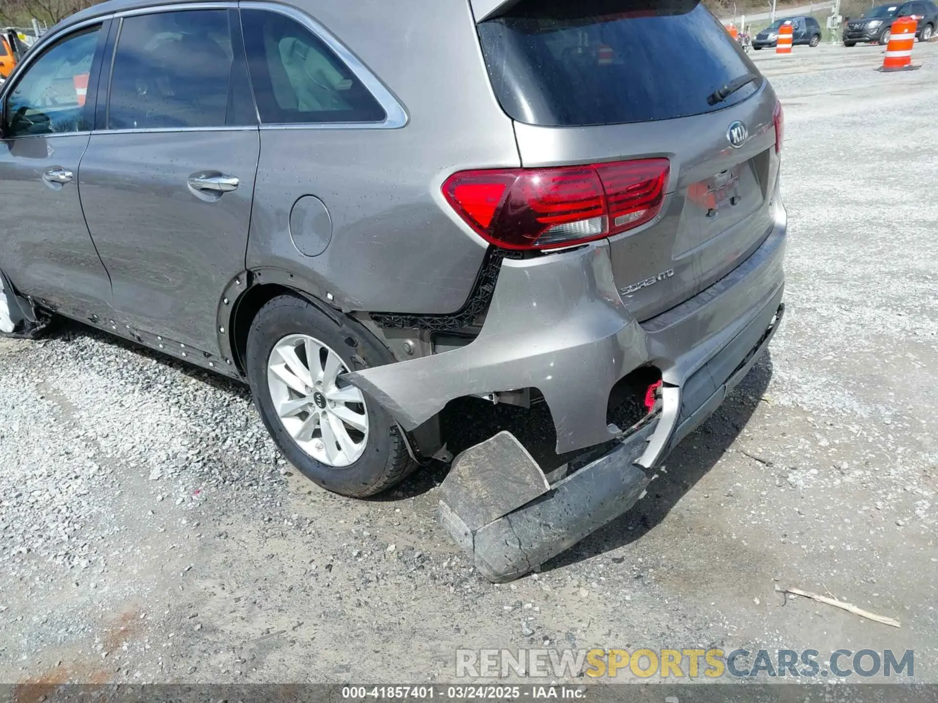 20 Photograph of a damaged car 5XYPG4A32KG512687 KIA SORENTO 2019