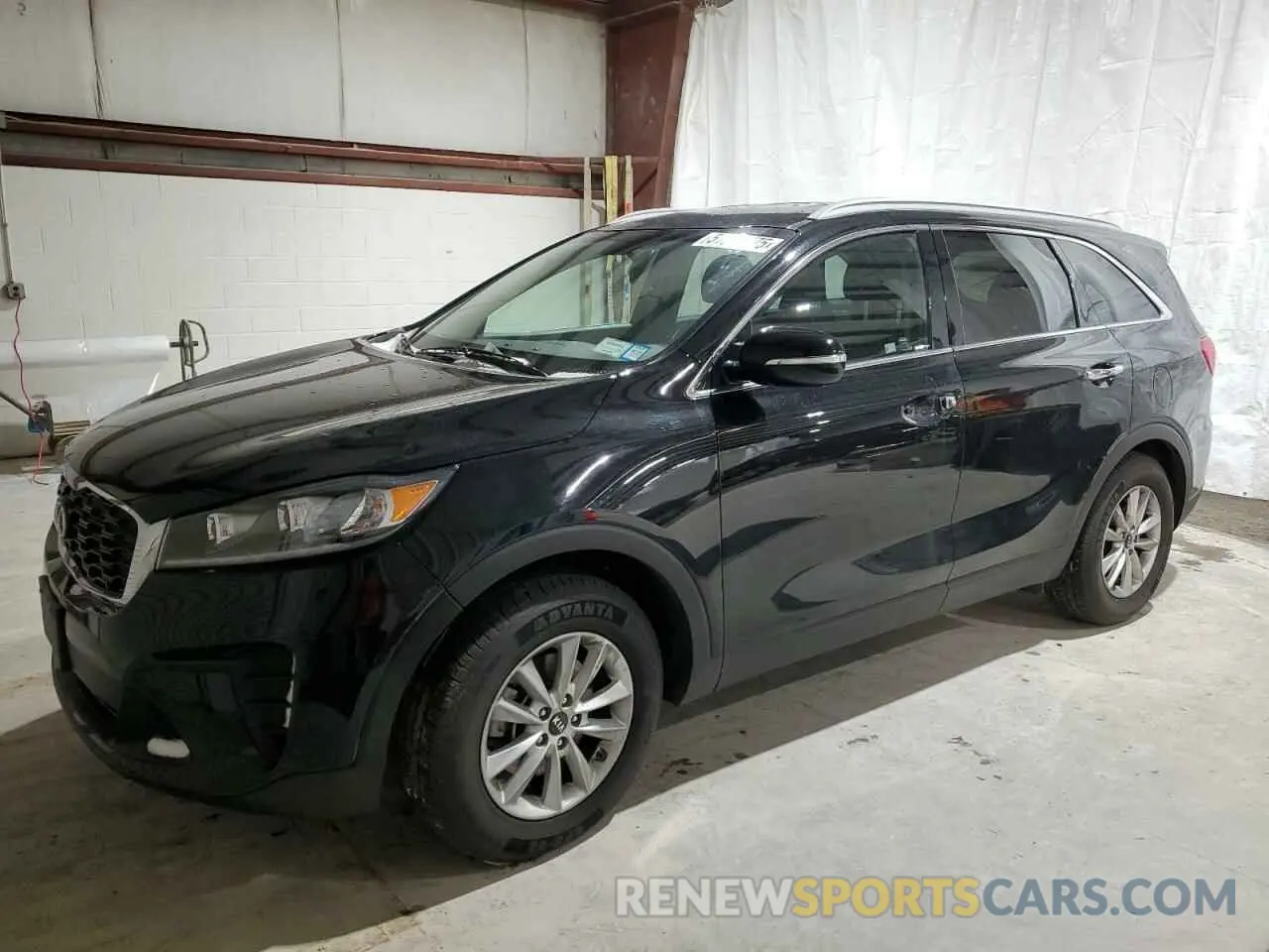 1 Photograph of a damaged car 5XYPG4A32KG526010 KIA SORENTO 2019