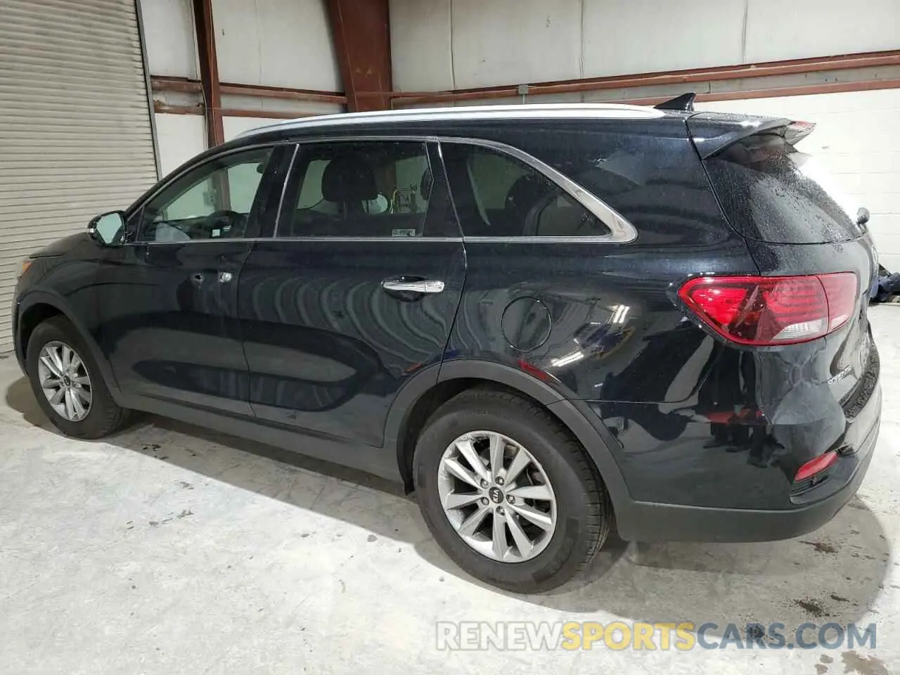 2 Photograph of a damaged car 5XYPG4A32KG526010 KIA SORENTO 2019