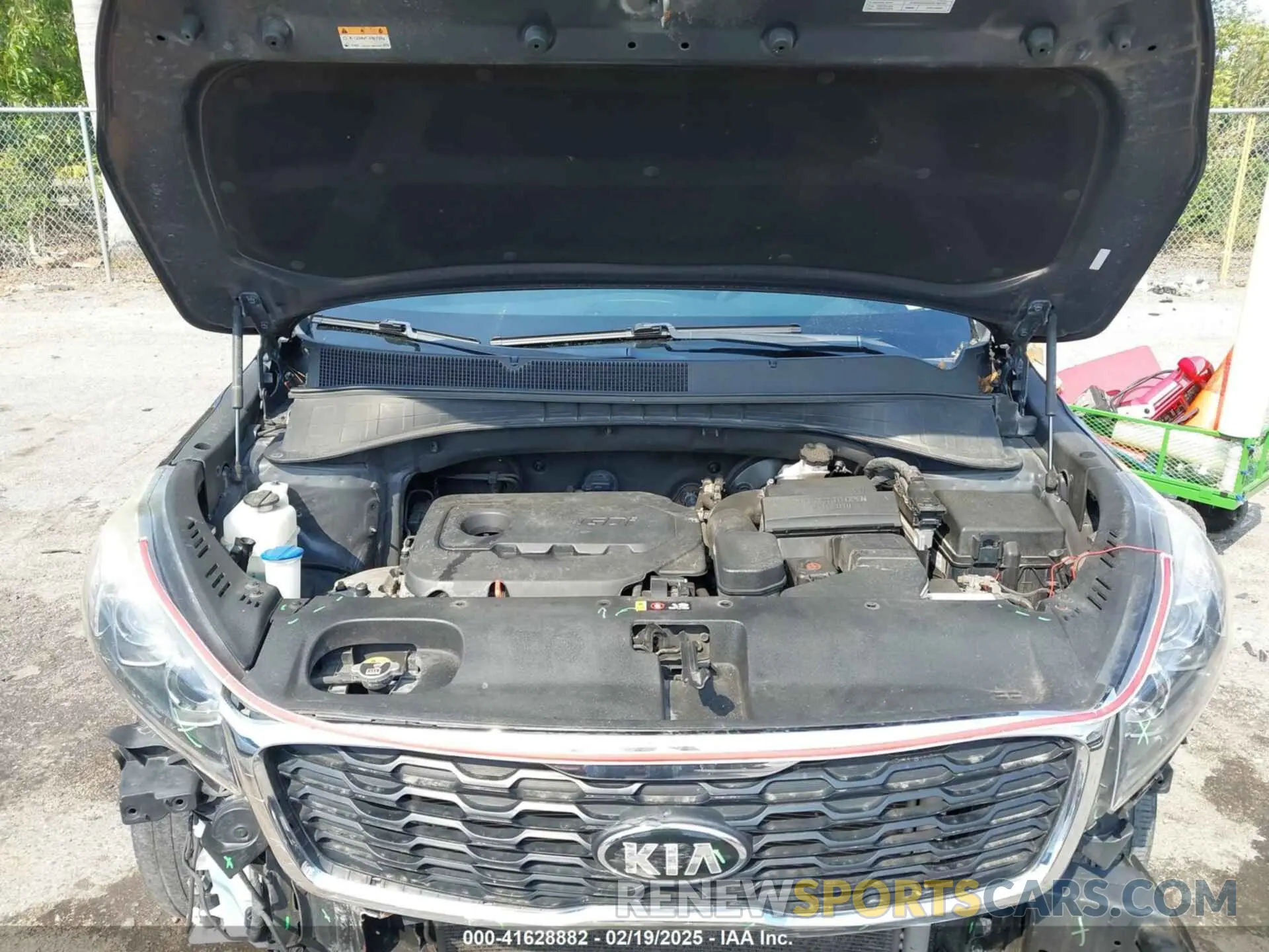 10 Photograph of a damaged car 5XYPG4A32KG538030 KIA SORENTO 2019