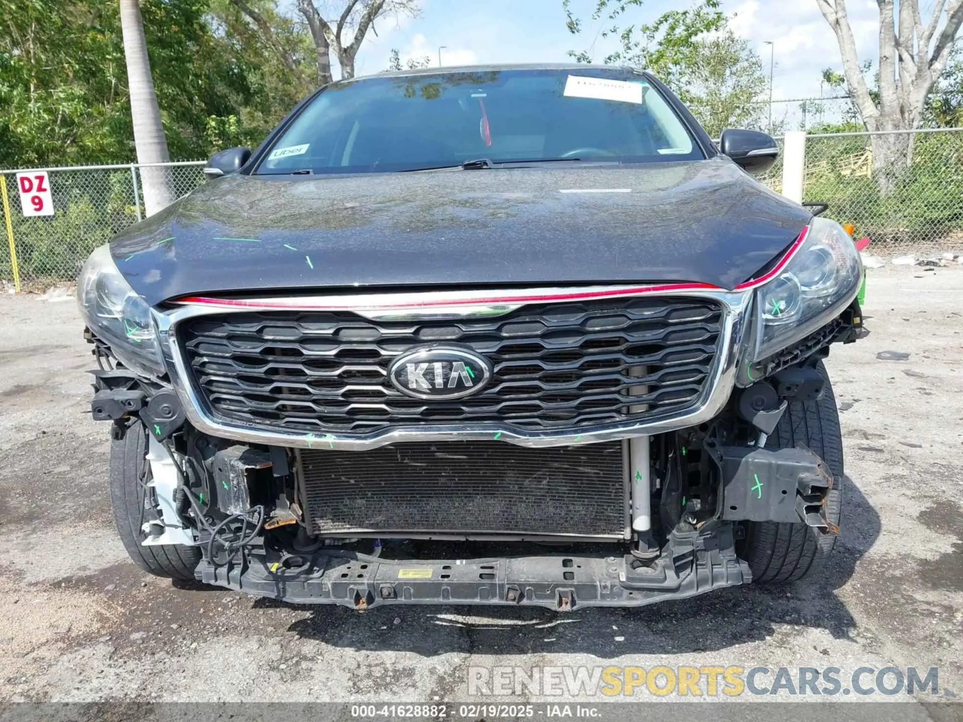 13 Photograph of a damaged car 5XYPG4A32KG538030 KIA SORENTO 2019