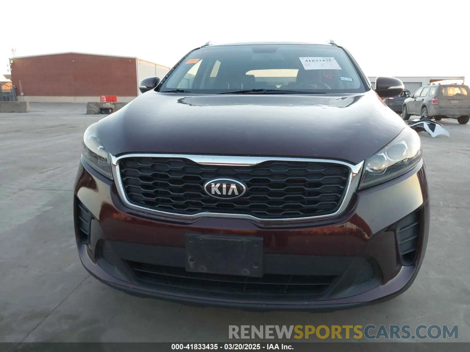 12 Photograph of a damaged car 5XYPG4A32KG568841 KIA SORENTO 2019