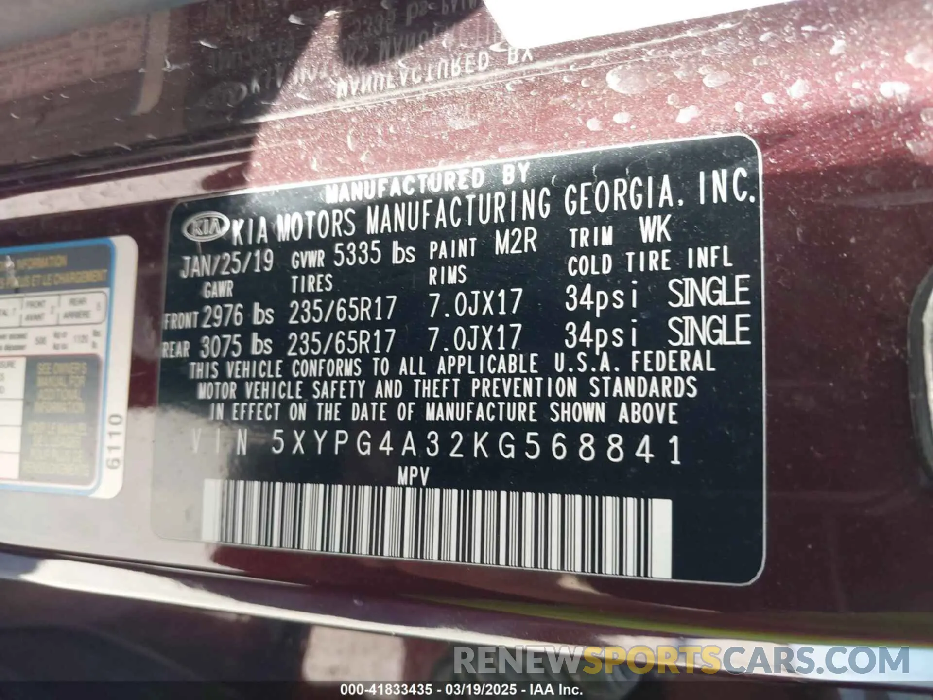 9 Photograph of a damaged car 5XYPG4A32KG568841 KIA SORENTO 2019