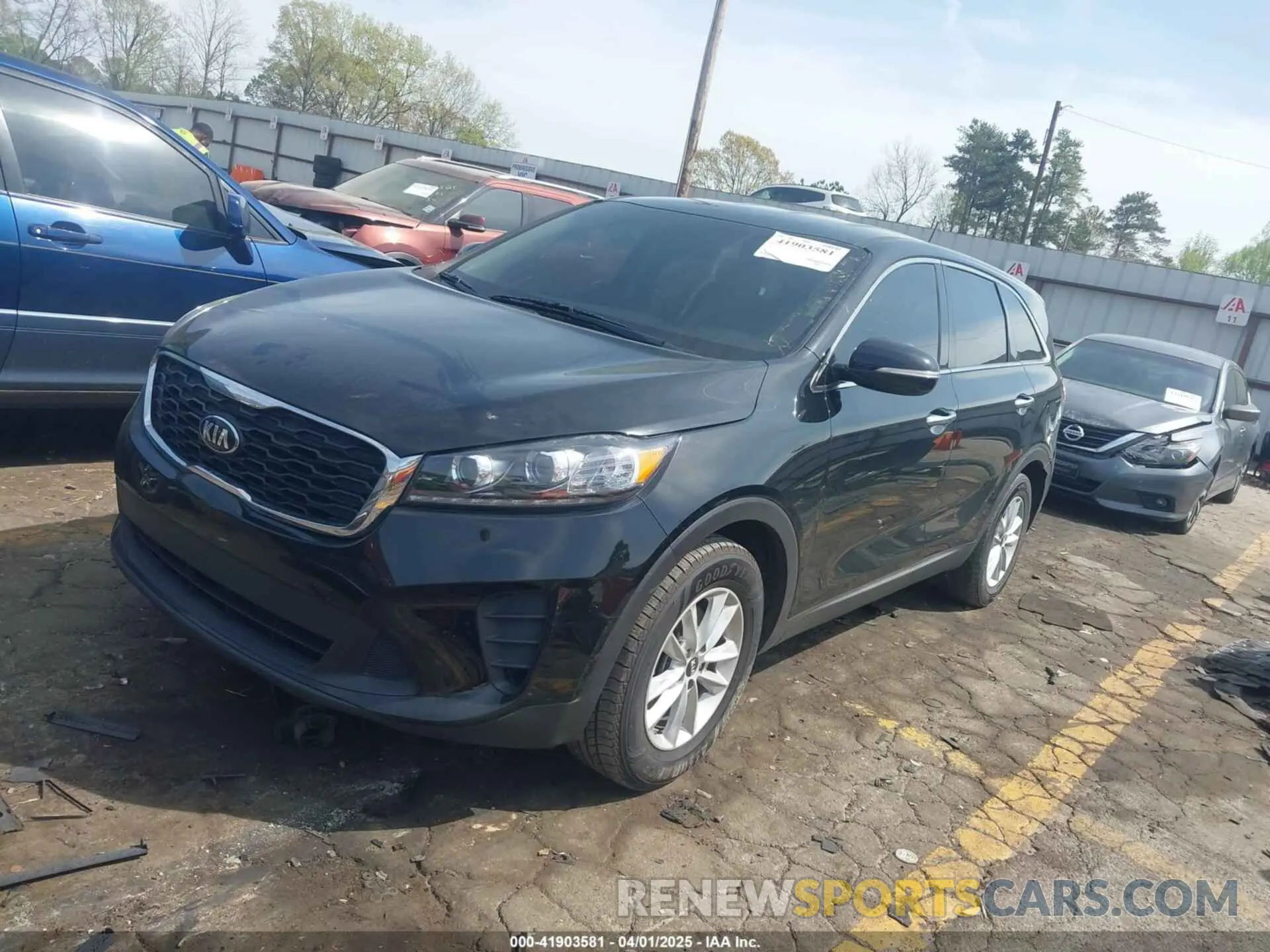 2 Photograph of a damaged car 5XYPG4A32KG581718 KIA SORENTO 2019