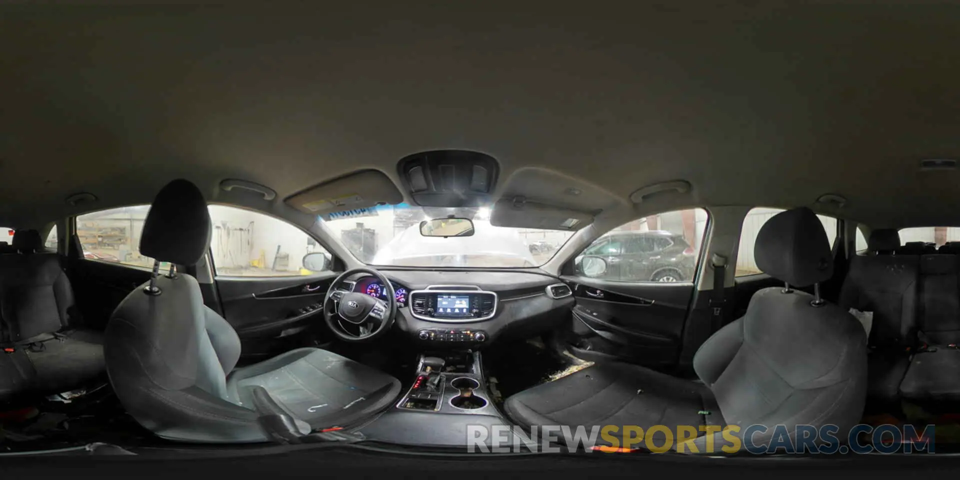 14 Photograph of a damaged car 5XYPG4A32KG589365 KIA SORENTO 2019