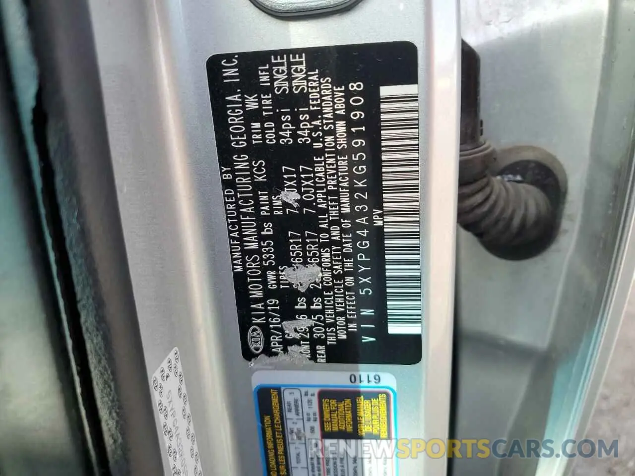13 Photograph of a damaged car 5XYPG4A32KG591908 KIA SORENTO 2019