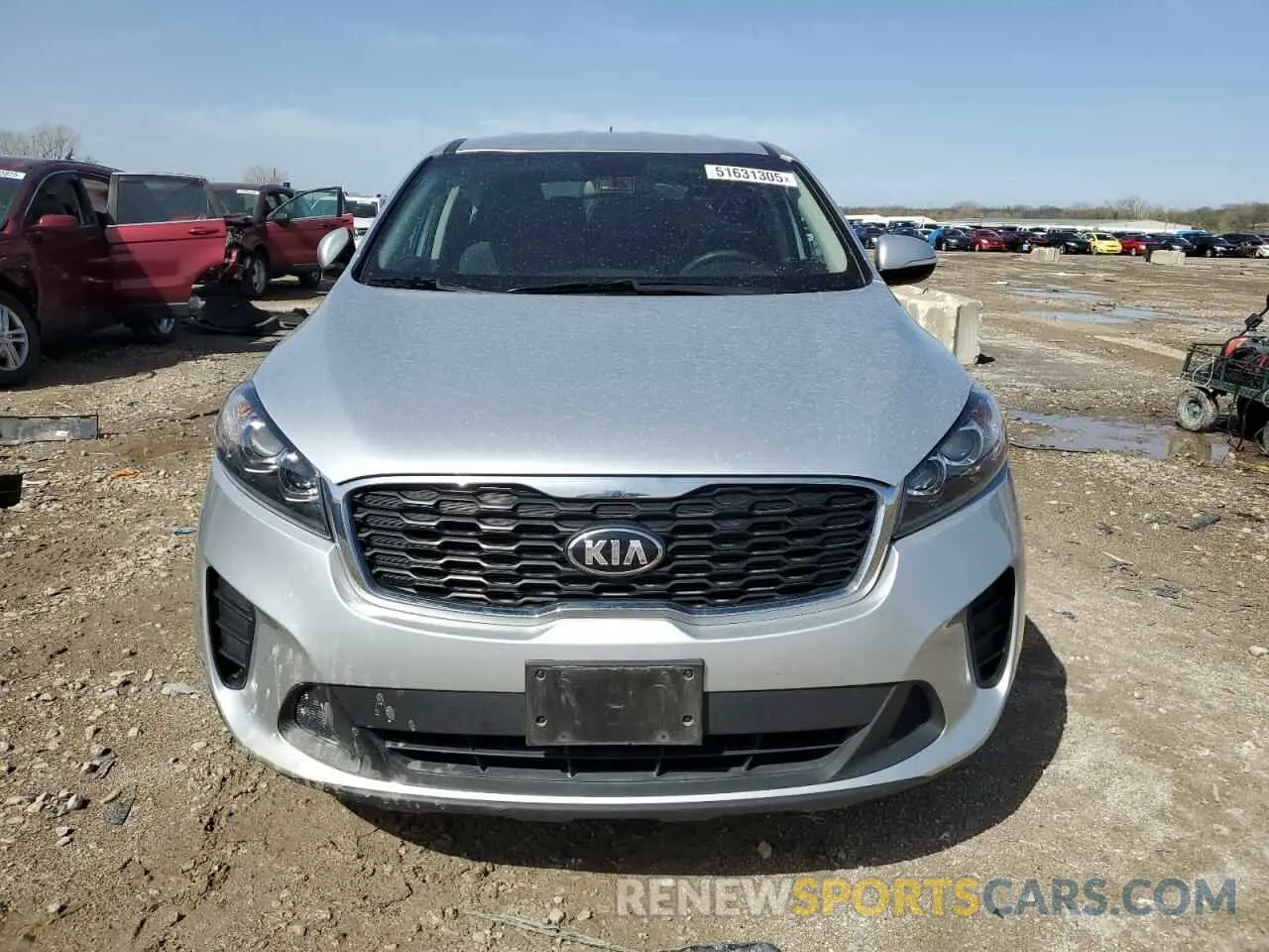 5 Photograph of a damaged car 5XYPG4A32KG591908 KIA SORENTO 2019