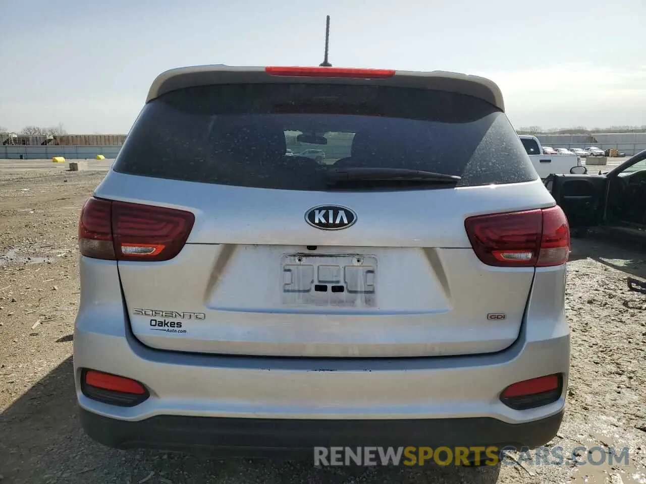 6 Photograph of a damaged car 5XYPG4A32KG591908 KIA SORENTO 2019