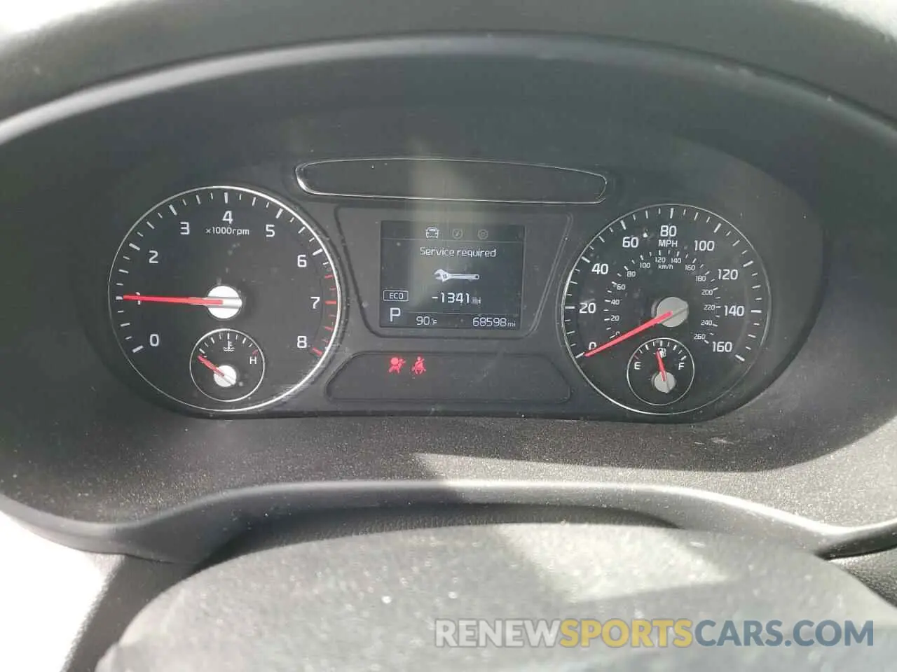 9 Photograph of a damaged car 5XYPG4A32KG603233 KIA SORENTO 2019