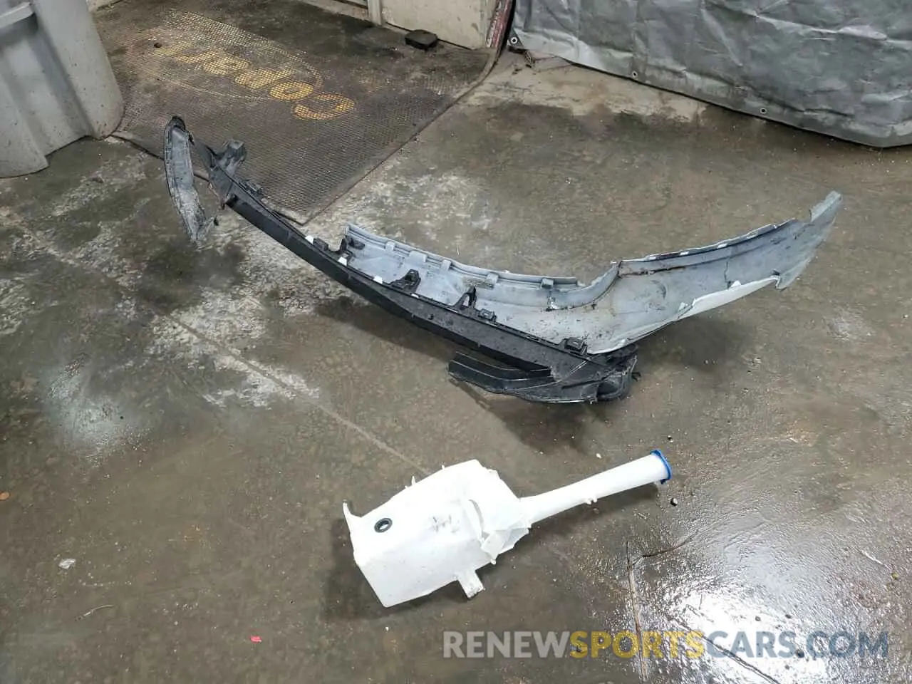 12 Photograph of a damaged car 5XYPG4A33KG439765 KIA SORENTO 2019