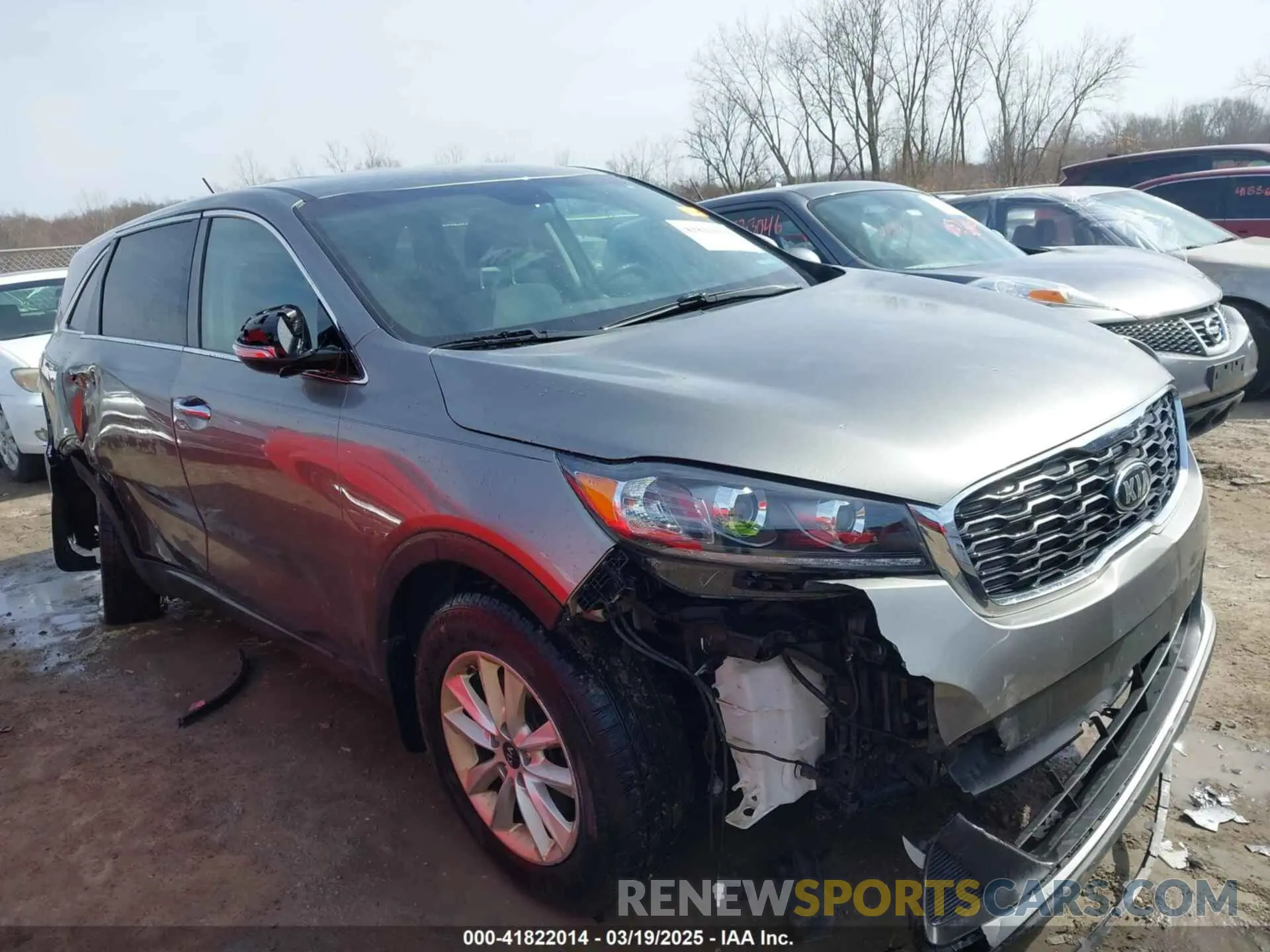 1 Photograph of a damaged car 5XYPG4A33KG476458 KIA SORENTO 2019