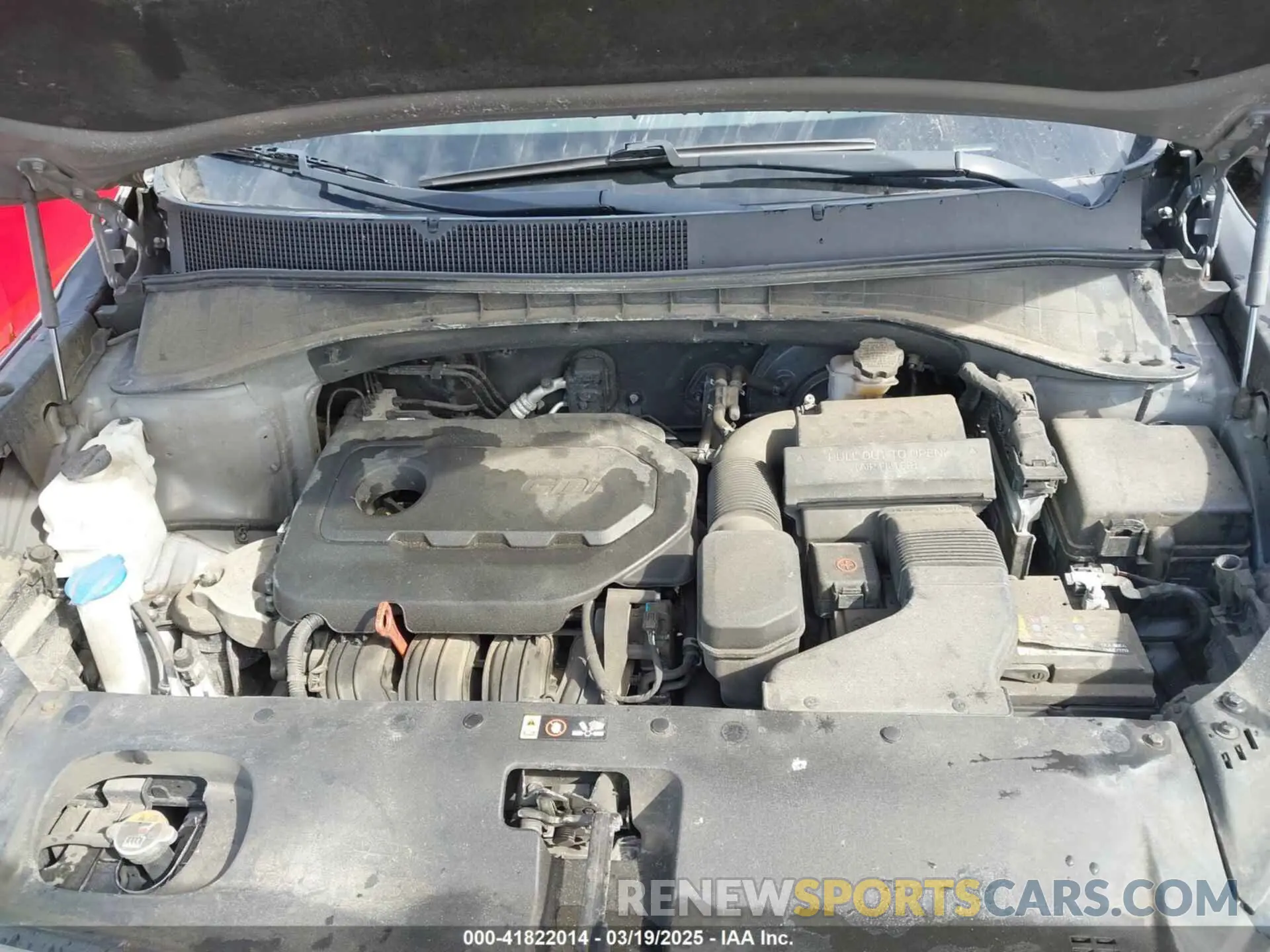 10 Photograph of a damaged car 5XYPG4A33KG476458 KIA SORENTO 2019
