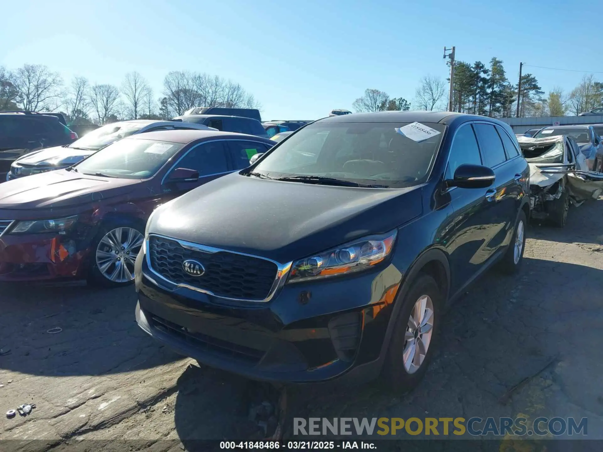 2 Photograph of a damaged car 5XYPG4A33KG505893 KIA SORENTO 2019