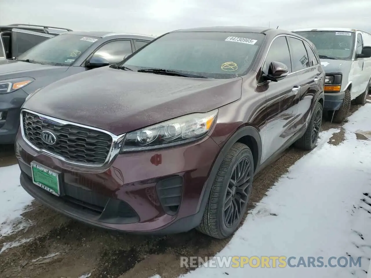 1 Photograph of a damaged car 5XYPG4A33KG523813 KIA SORENTO 2019