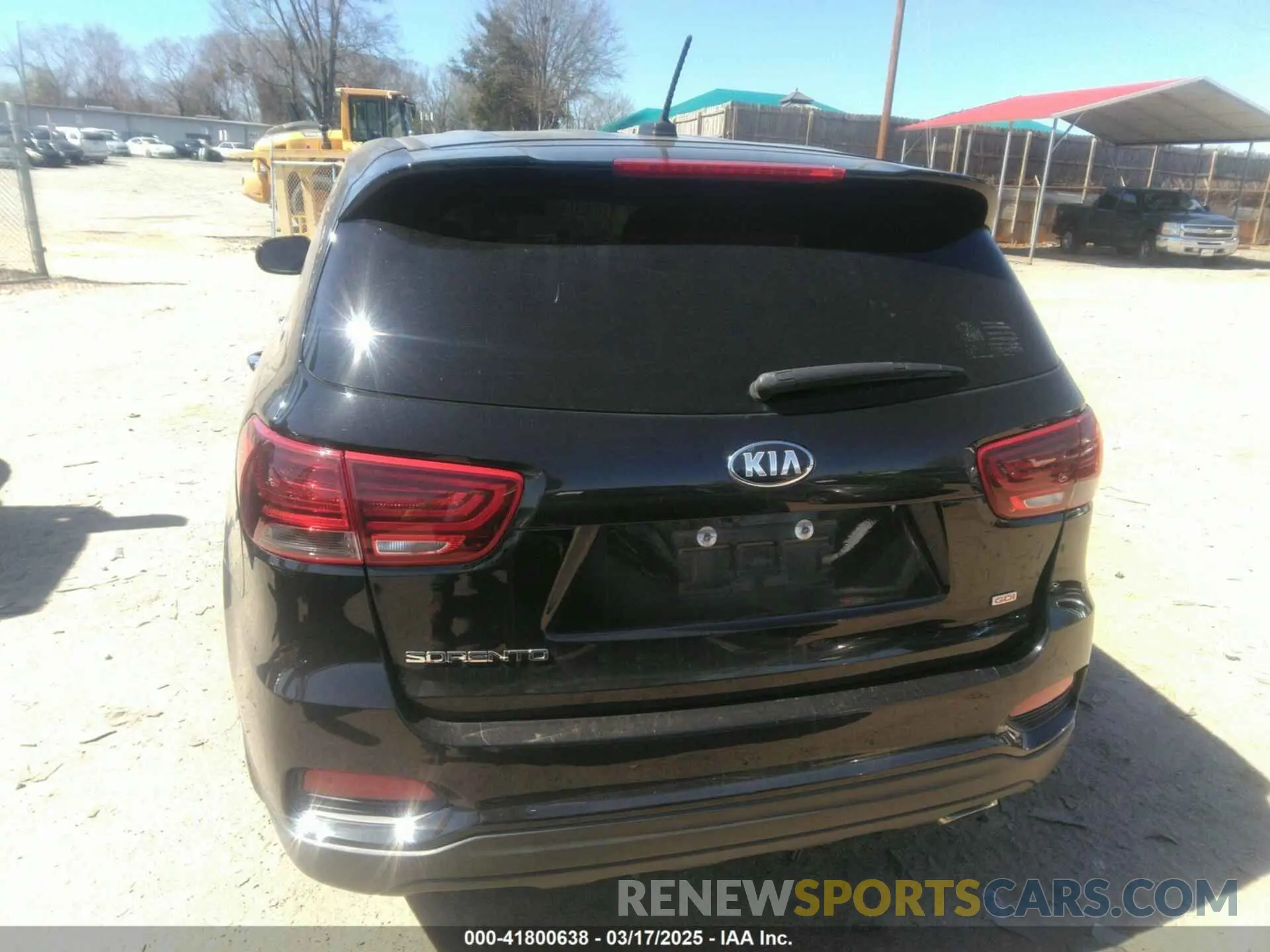 16 Photograph of a damaged car 5XYPG4A33KG538926 KIA SORENTO 2019