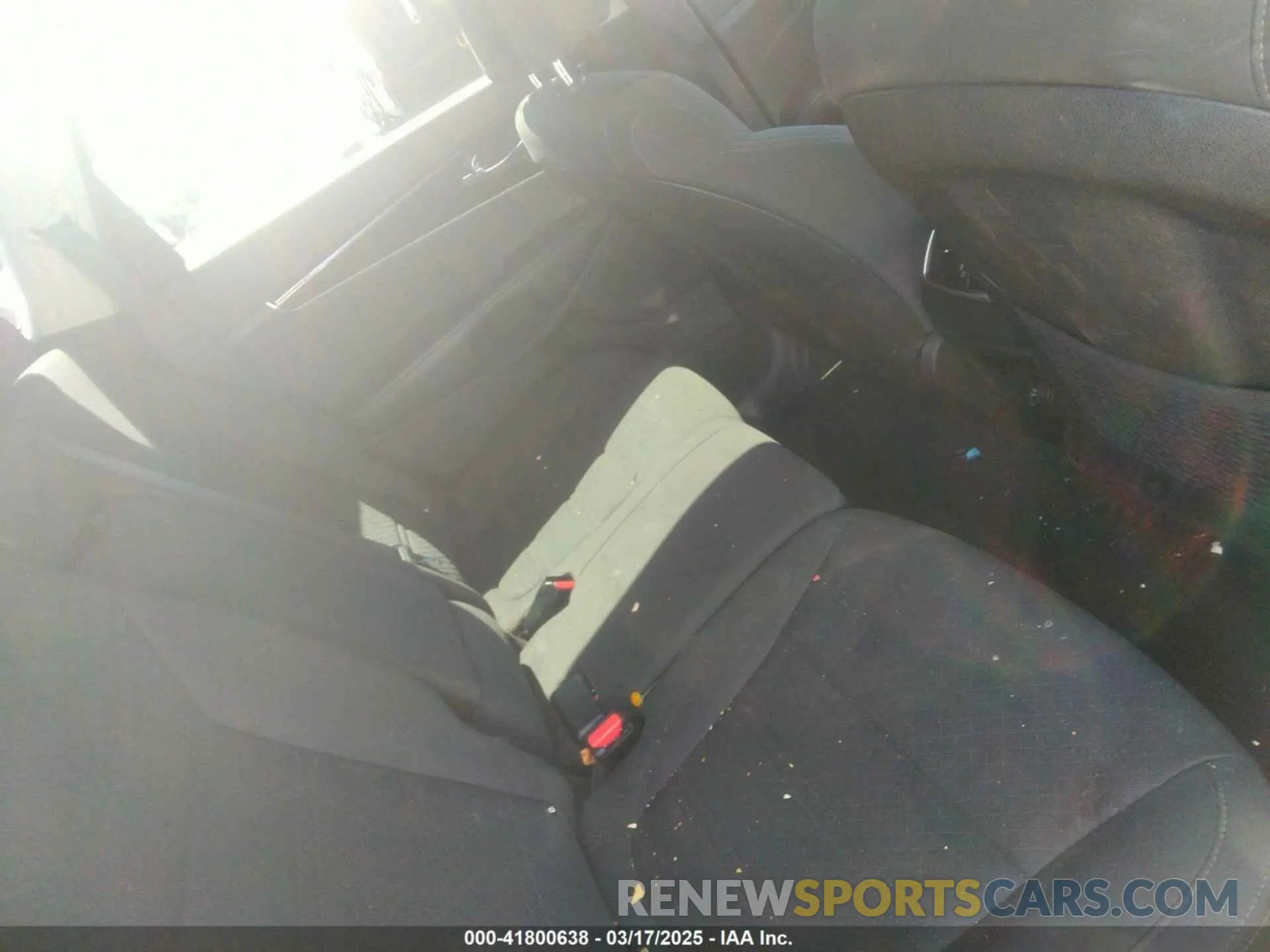 8 Photograph of a damaged car 5XYPG4A33KG538926 KIA SORENTO 2019