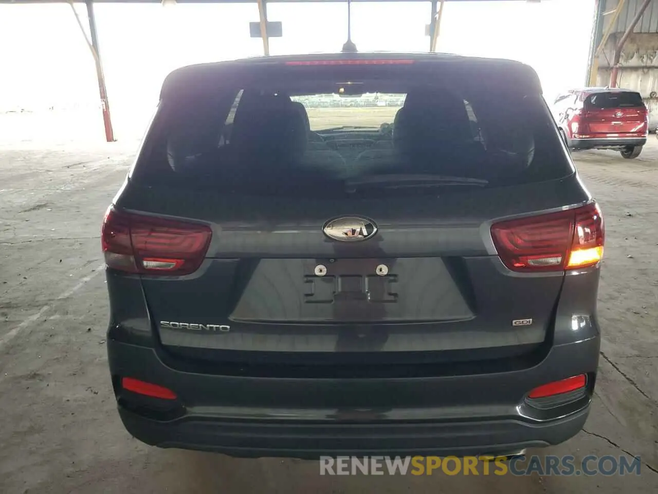 6 Photograph of a damaged car 5XYPG4A33KG541633 KIA SORENTO 2019