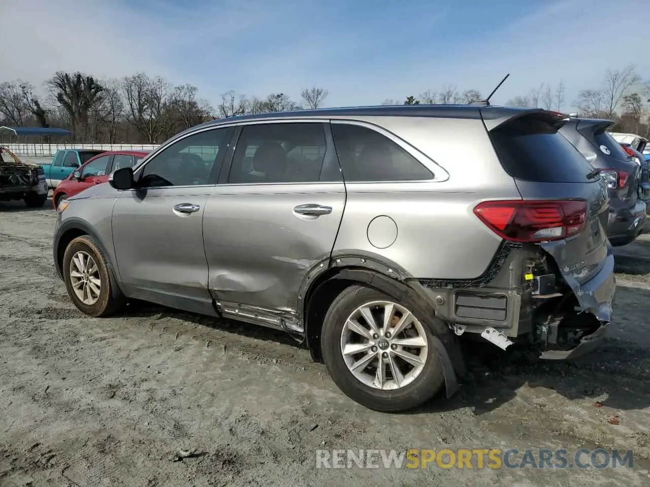 2 Photograph of a damaged car 5XYPG4A33KG550753 KIA SORENTO 2019