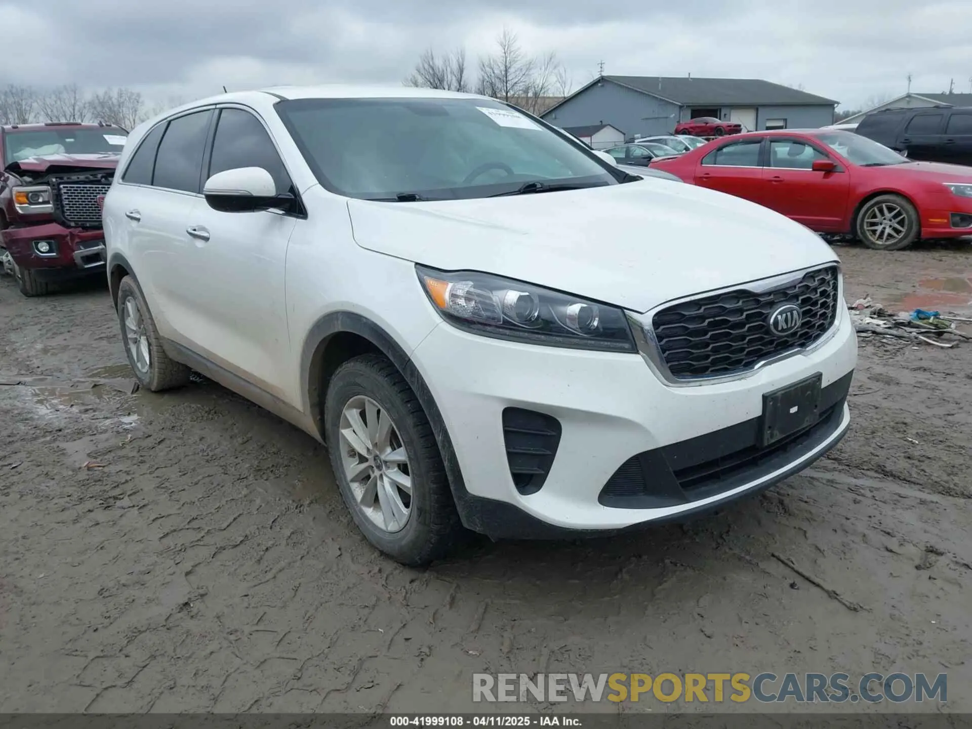 1 Photograph of a damaged car 5XYPG4A33KG575622 KIA SORENTO 2019