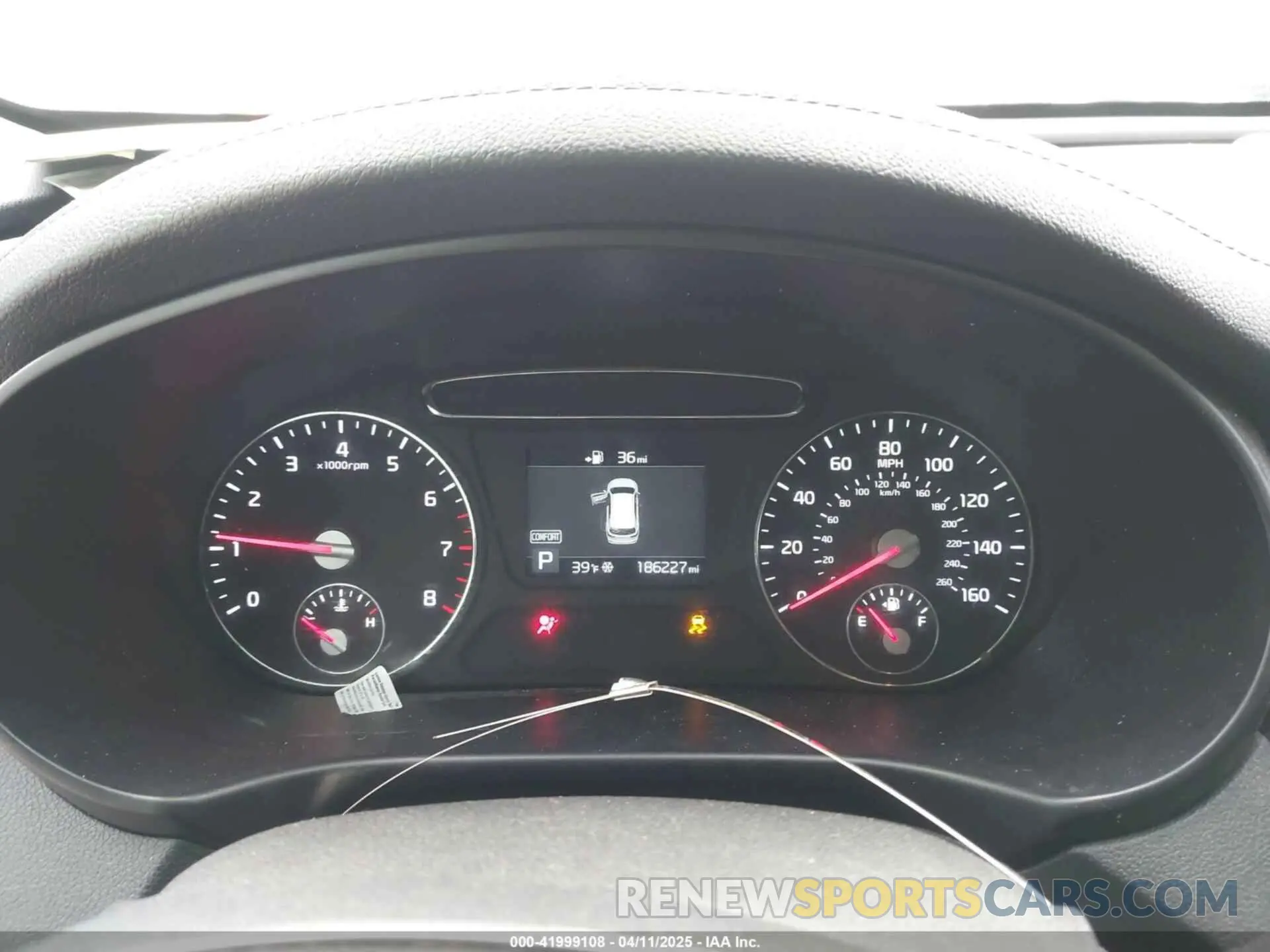 15 Photograph of a damaged car 5XYPG4A33KG575622 KIA SORENTO 2019