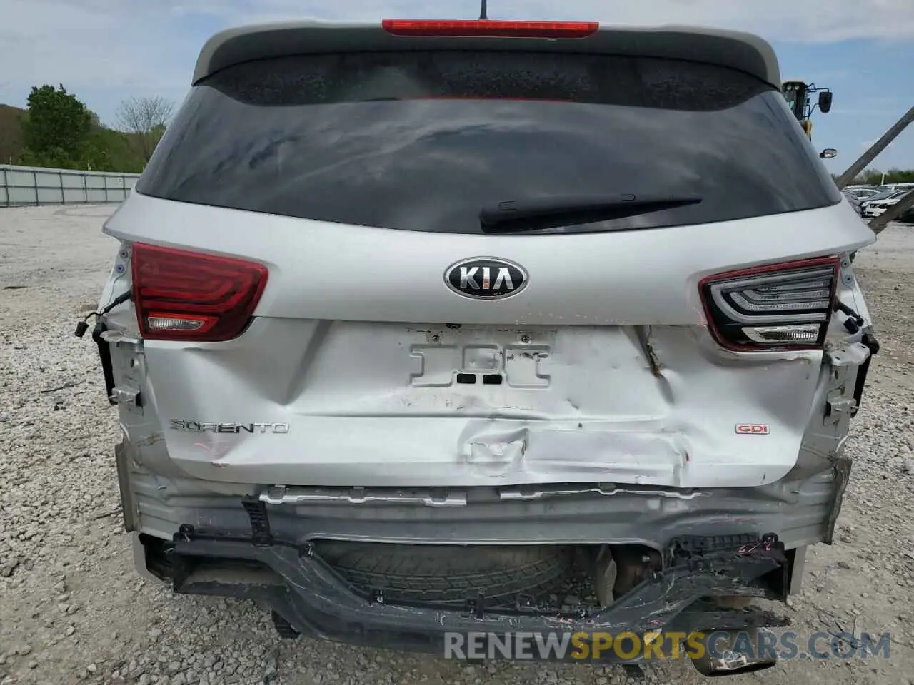 6 Photograph of a damaged car 5XYPG4A33KG579590 KIA SORENTO 2019