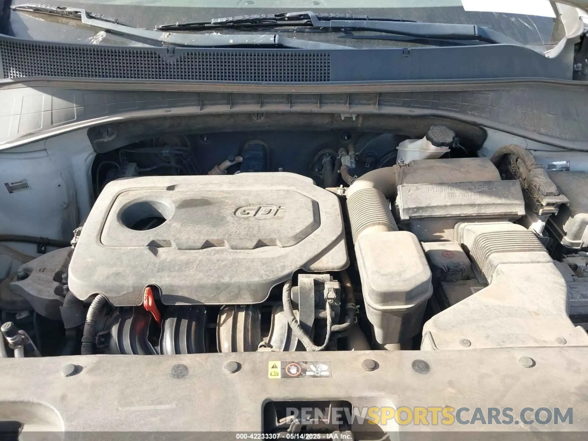 10 Photograph of a damaged car 5XYPG4A33KG582599 KIA SORENTO 2019