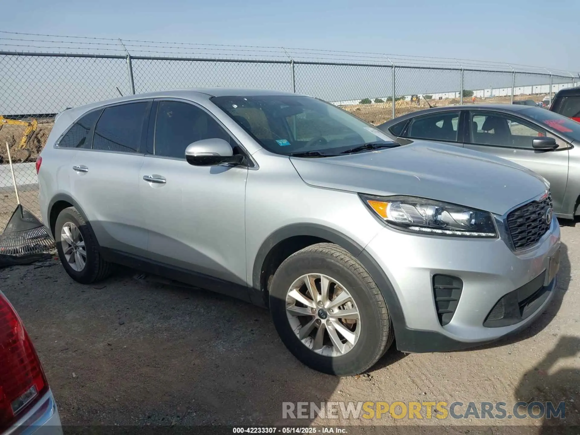 13 Photograph of a damaged car 5XYPG4A33KG582599 KIA SORENTO 2019