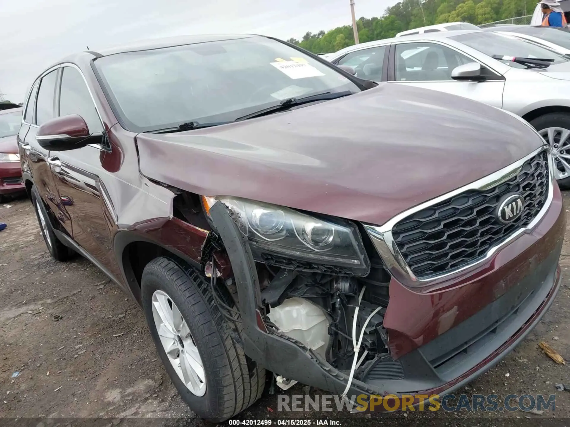 6 Photograph of a damaged car 5XYPG4A34KG510570 KIA SORENTO 2019