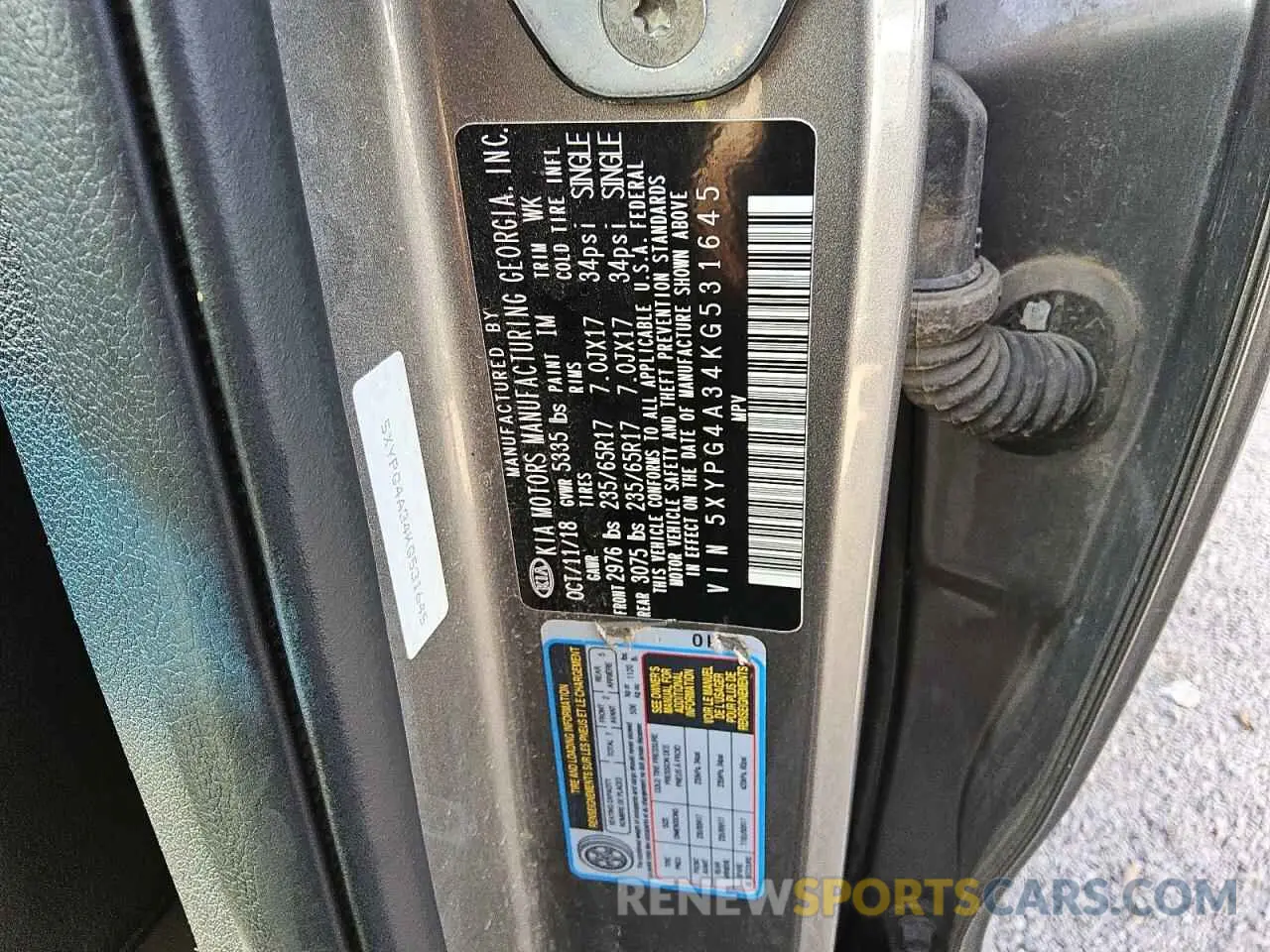 13 Photograph of a damaged car 5XYPG4A34KG531645 KIA SORENTO 2019