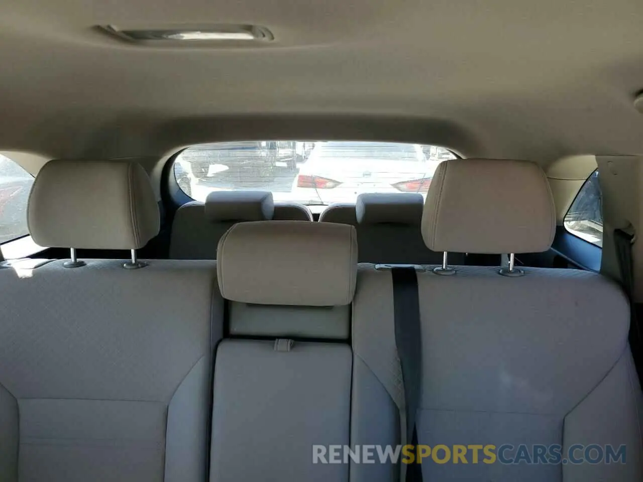 10 Photograph of a damaged car 5XYPG4A35KG433790 KIA SORENTO 2019