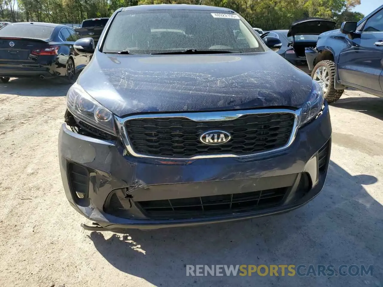 5 Photograph of a damaged car 5XYPG4A35KG433790 KIA SORENTO 2019
