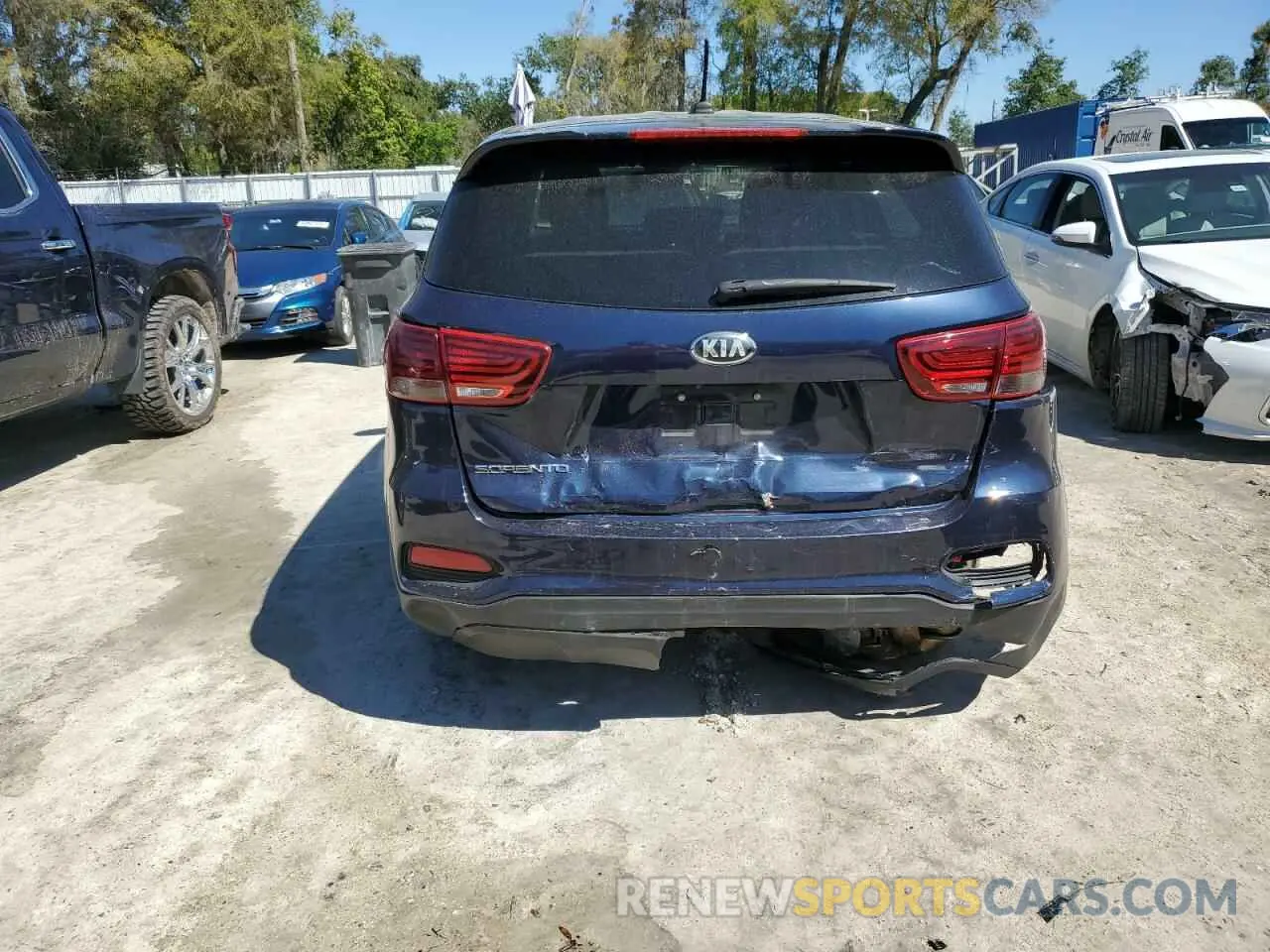 6 Photograph of a damaged car 5XYPG4A35KG433790 KIA SORENTO 2019