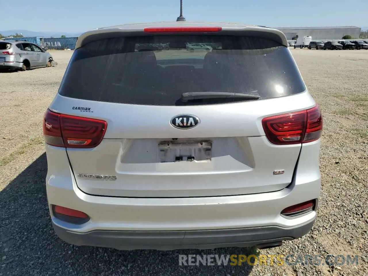 6 Photograph of a damaged car 5XYPG4A35KG454994 KIA SORENTO 2019