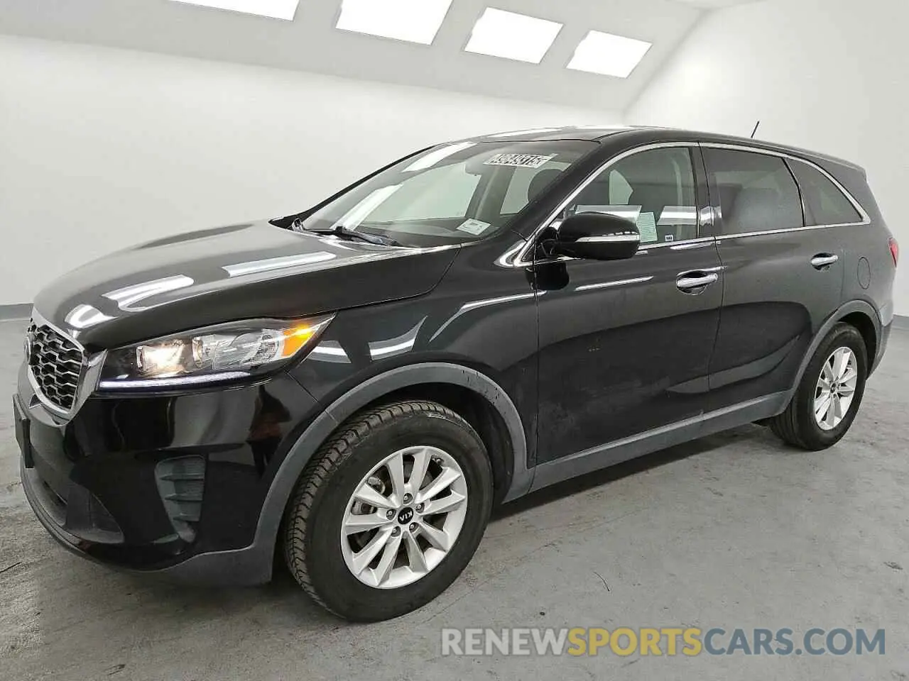 1 Photograph of a damaged car 5XYPG4A35KG472640 KIA SORENTO 2019