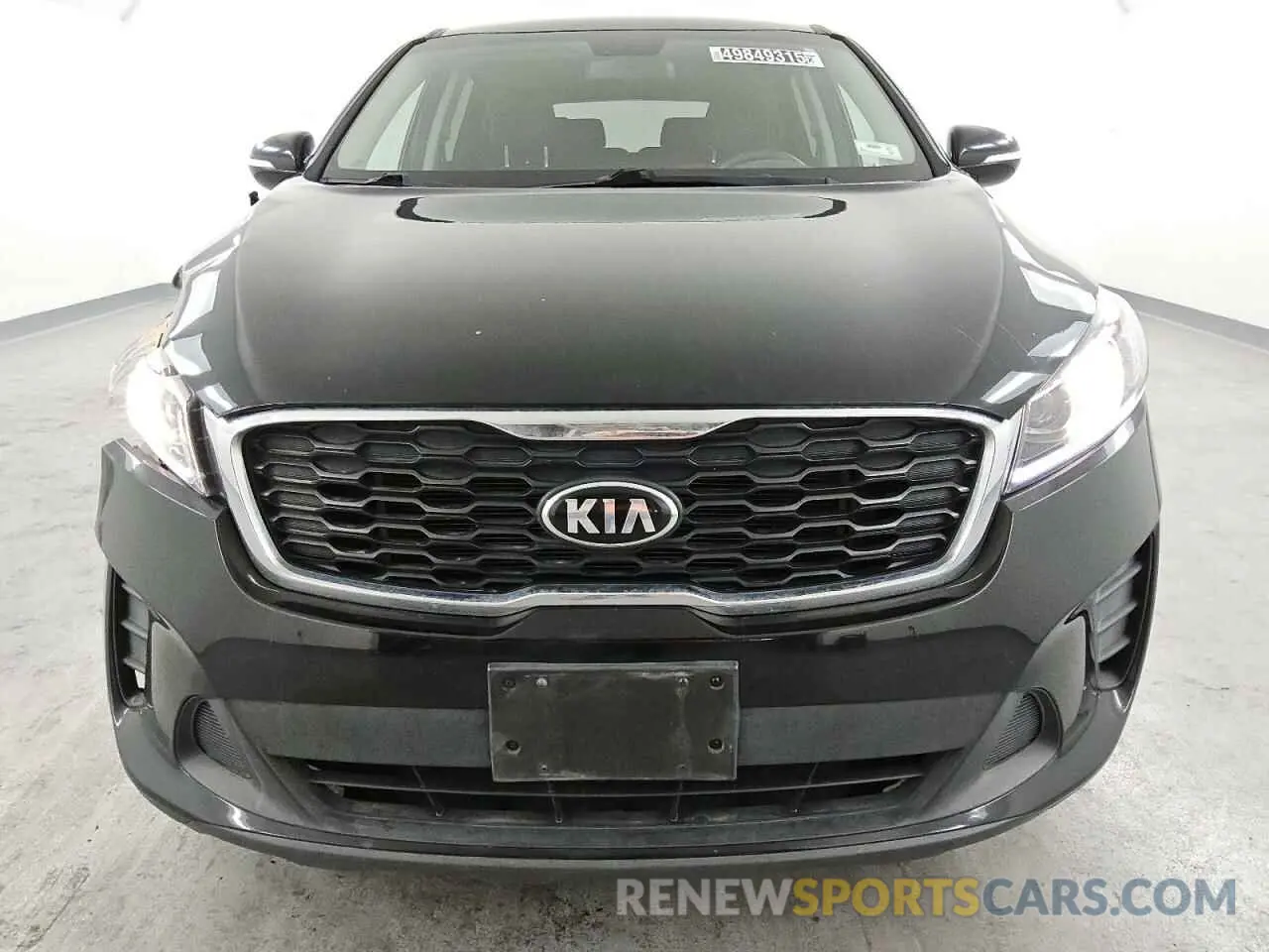 5 Photograph of a damaged car 5XYPG4A35KG472640 KIA SORENTO 2019
